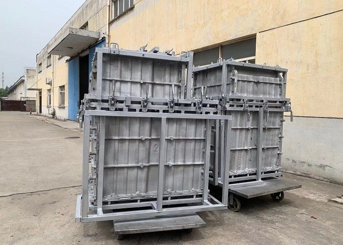 Лоснистое ротационное формование отливает танк в форму ротационное формование танка 1500L электролитического решения пластиковый естественный покрашенный изготовленный на заказ